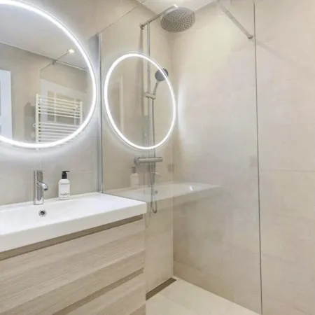 아파트 Modern 2br In Zuid Perfect For Long