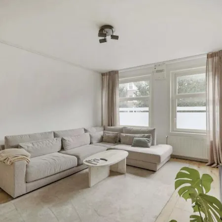 Modern 2br In Zuid Perfect For Long 아파트 암스테르담