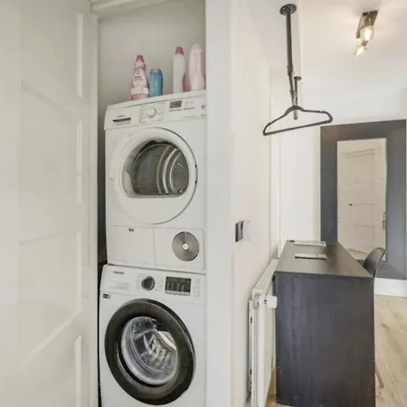 Modern 2br In Zuid Perfect For Long *